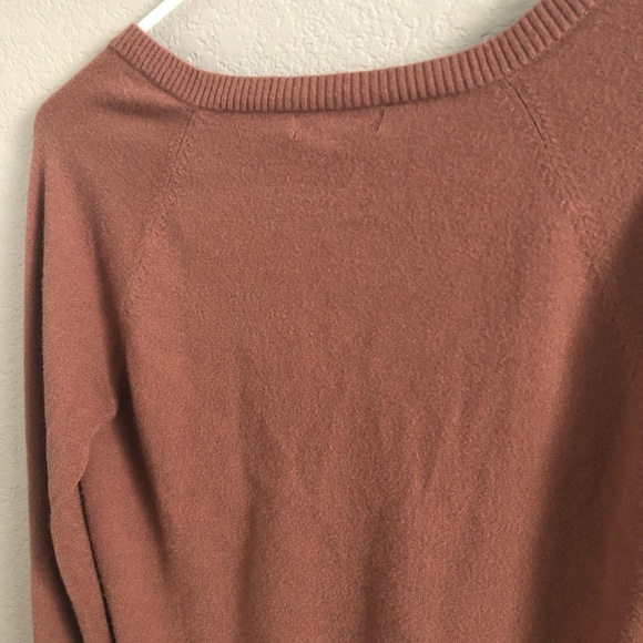 Forever 21 sweater - Picture 4 of 6